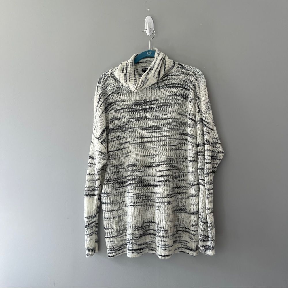 Torrid Striped Cowl Neck Sweater White Black Knit Size 2X